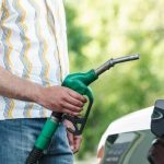 پر کردن بیش از حد باک خودرو چه آسیب‌هایی به همراه دارد؟